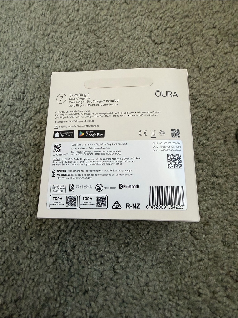 Oura Ring 4 Smart Ring — Silver Size 7 - Picture 2 of 7
